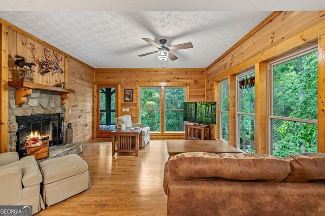 4396 Highway 382 W, Ellijay, GA 30540