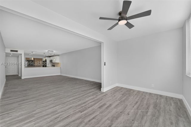 8040 Hampton Blvd 208, North Lauderdale, FL 33068