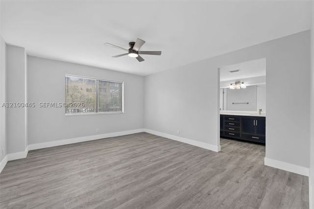 8040 Hampton Blvd 208, North Lauderdale, FL 33068