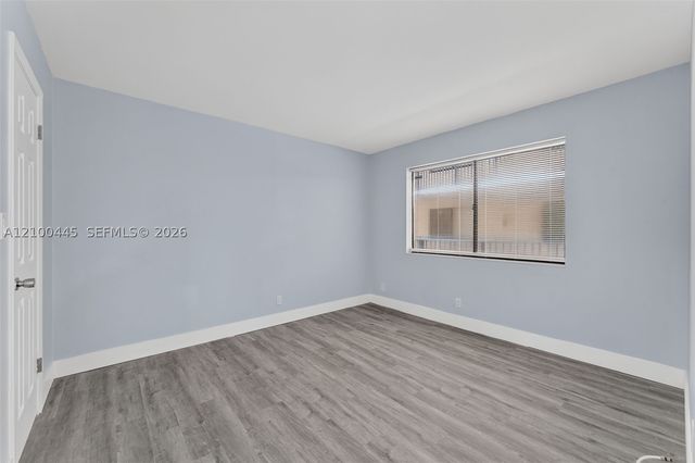 8040 Hampton Blvd 208, North Lauderdale, FL 33068