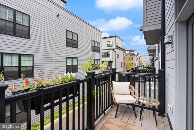 1884 MICHAEL FARADAY DR, Reston, VA 20190