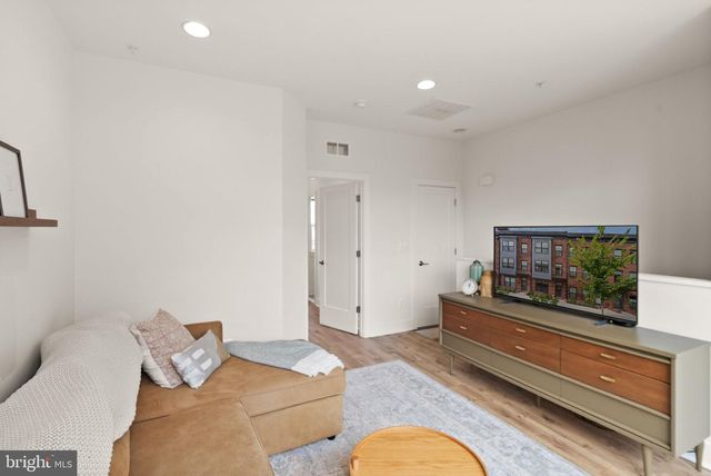 1884 MICHAEL FARADAY DR, Reston, VA 20190