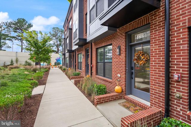 1884 MICHAEL FARADAY DR, Reston, VA 20190