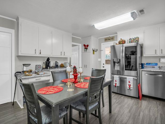 118 Pleasant Meadows Dr, Gaffney, SC 29341