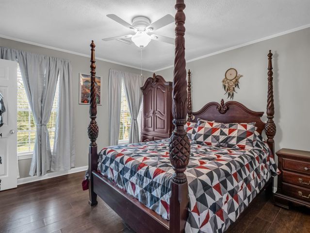 118 Pleasant Meadows Dr, Gaffney, SC 29341