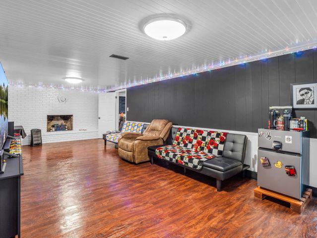 118 Pleasant Meadows Dr, Gaffney, SC 29341