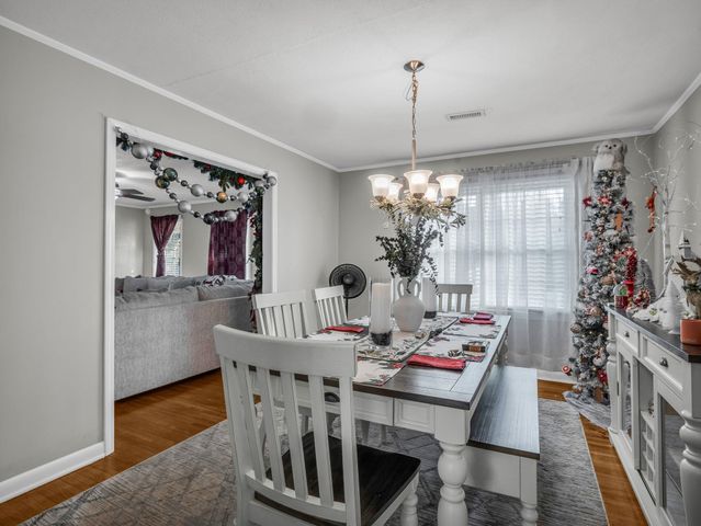 118 Pleasant Meadows Dr, Gaffney, SC 29341