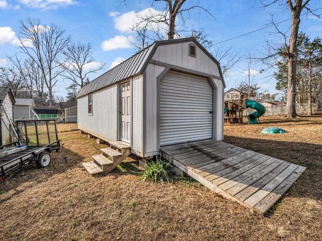 118 Pleasant Meadows Dr, Gaffney, SC 29341