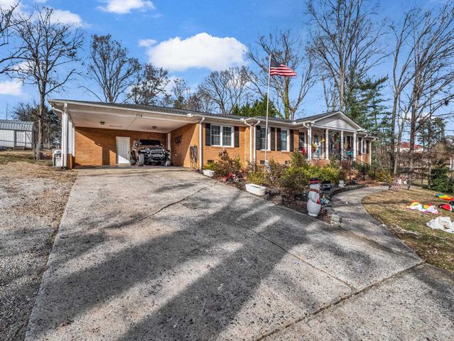 118 Pleasant Meadows Dr, Gaffney, SC 29341