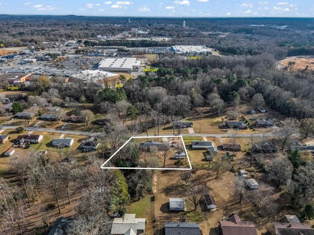 118 Pleasant Meadows Dr, Gaffney, SC 29341