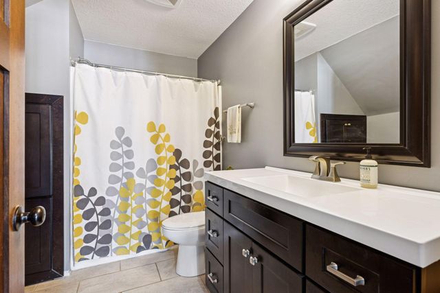 1436 Triangle Drive, Houlton, WI 54082