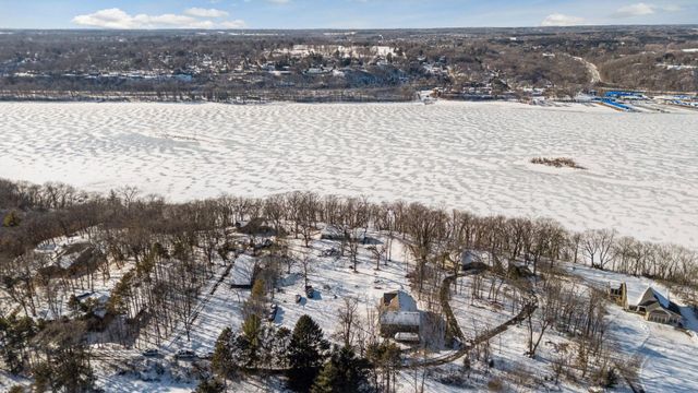 1436 Triangle Drive, Houlton, WI 54082