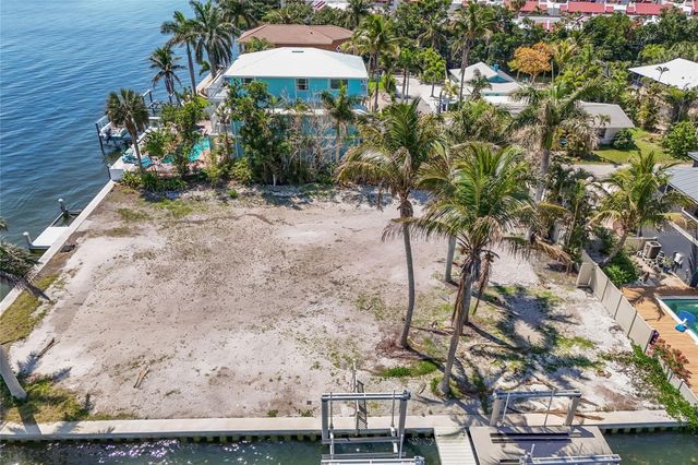 407 20TH PLACE, Bradenton Beach, FL 34217