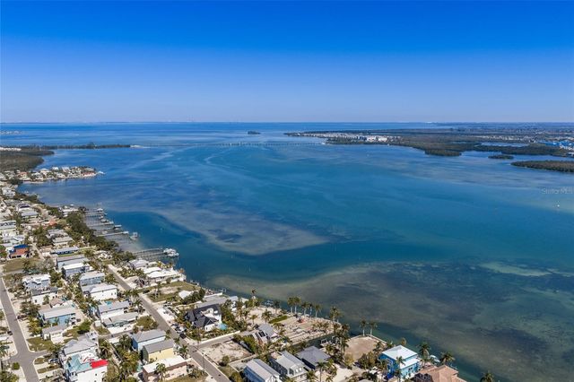 407 20TH PLACE, Bradenton Beach, FL 34217