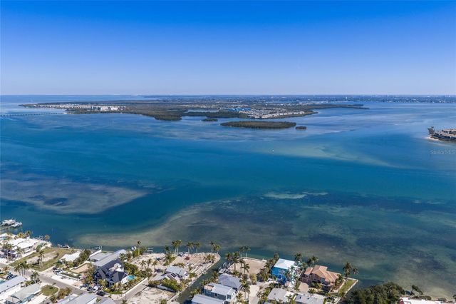 407 20TH PLACE, Bradenton Beach, FL 34217