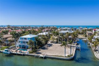 407 20TH PLACE, Bradenton Beach, FL 34217