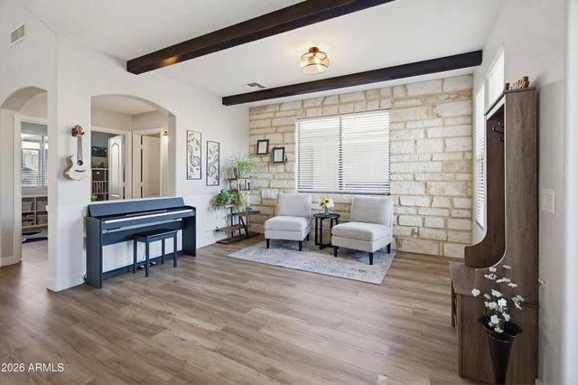 2238 W DALE Lane, Phoenix, AZ 85085