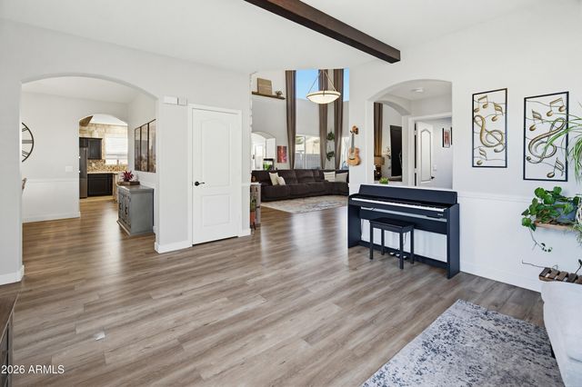 2238 W DALE Lane, Phoenix, AZ 85085