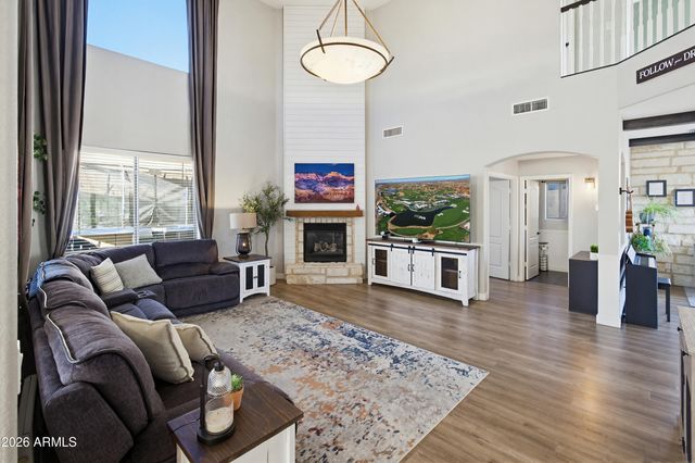 2238 W DALE Lane, Phoenix, AZ 85085