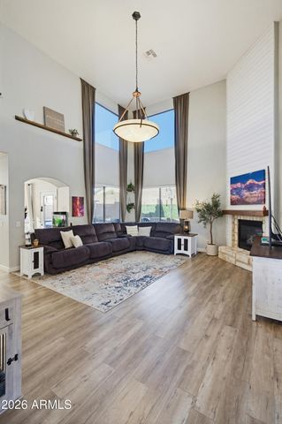 2238 W DALE Lane, Phoenix, AZ 85085