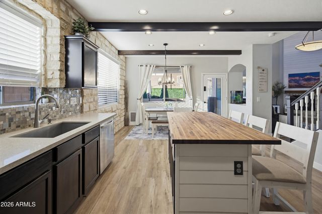 2238 W DALE Lane, Phoenix, AZ 85085