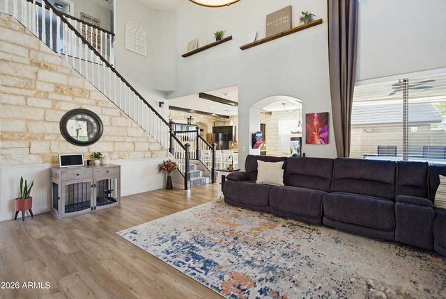 2238 W DALE Lane, Phoenix, AZ 85085