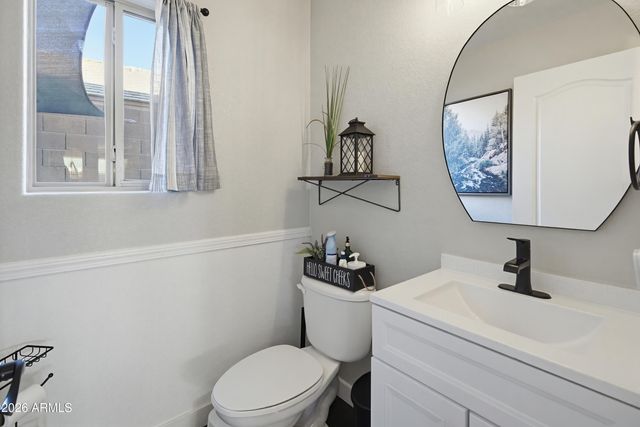 2238 W DALE Lane, Phoenix, AZ 85085