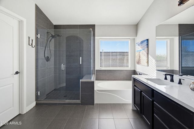 2238 W DALE Lane, Phoenix, AZ 85085