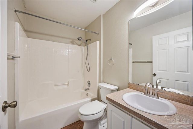 635 Saleta St, Pensacola, FL 32534