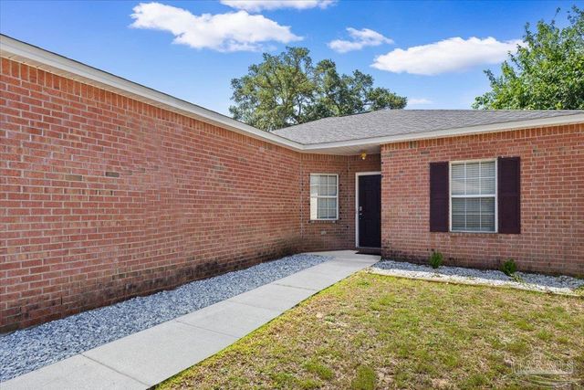 635 Saleta St, Pensacola, FL 32534