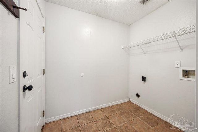 635 Saleta St, Pensacola, FL 32534