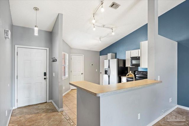 635 Saleta St, Pensacola, FL 32534