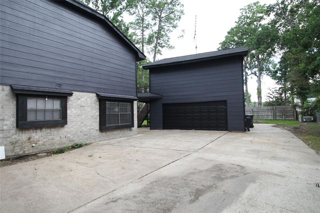 12611 Old River Drive, Baytown, TX 77523