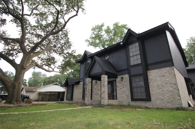 12611 Old River Drive, Baytown, TX 77523