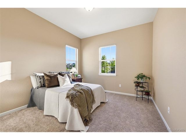 7170 S Riverwood Way, Aurora, CO 80016