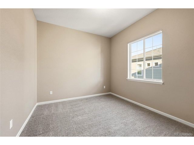 7170 S Riverwood Way, Aurora, CO 80016