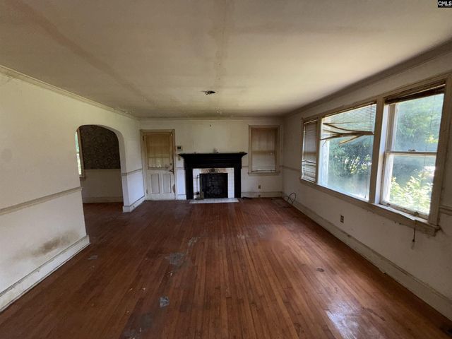 718 MICHAELMAS Avenue, Cayce, SC 29033