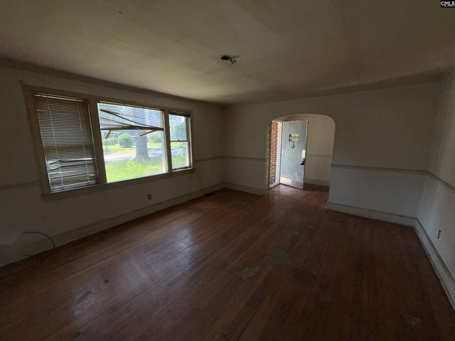 718 MICHAELMAS Avenue, Cayce, SC 29033