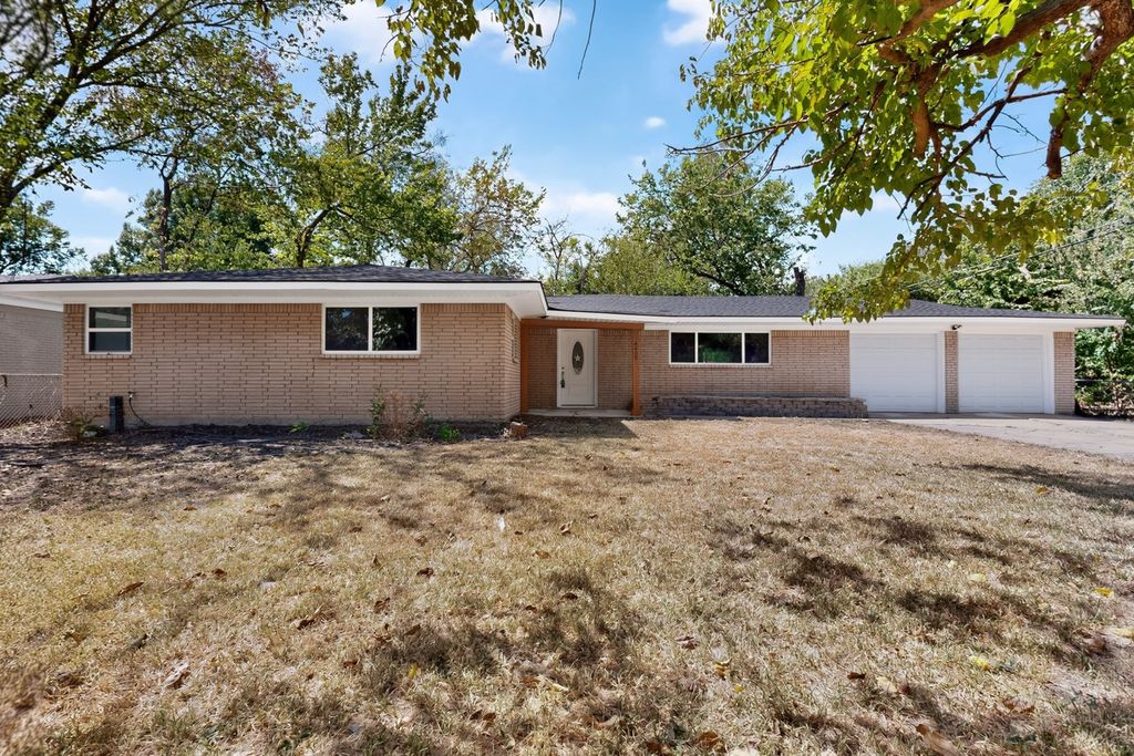 4409 Steven Street, North Richland Hills, TX 76180 — exterior