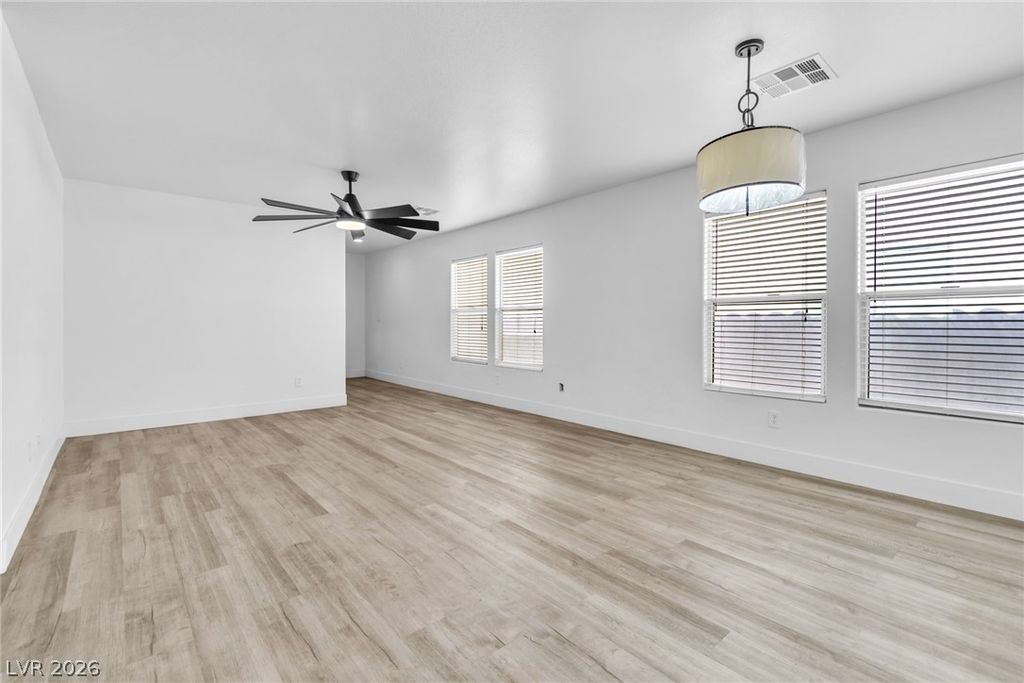 Image 18 of property listing at 6309 Climbing Vine Avenue, Las Vegas, NV 89141