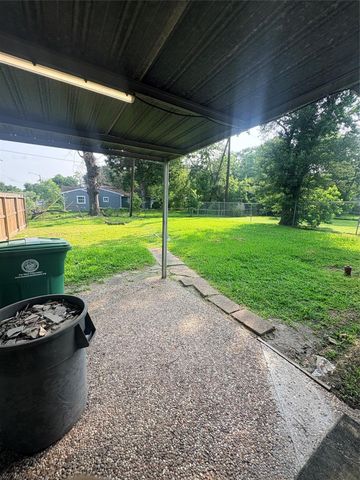 5803 Southlea Street, Houston, TX 77033