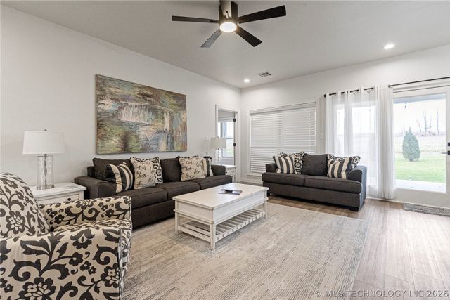 30397 S 567 Road 62, Afton, OK 74331