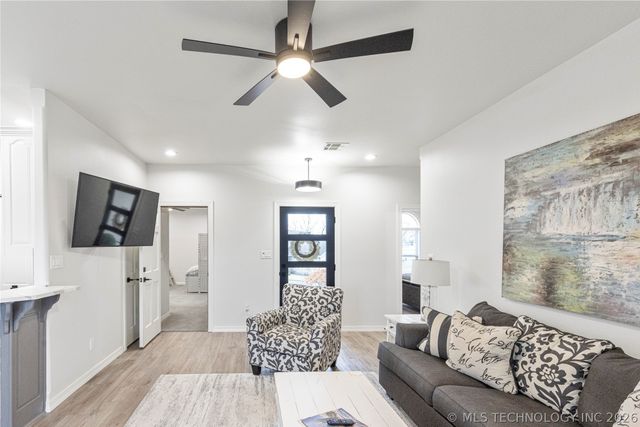 30397 S 567 Road 62, Afton, OK 74331