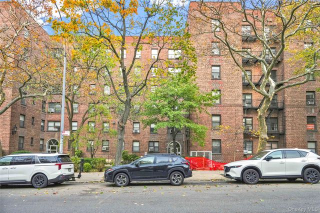 26-25 141 Street 5G, Flushing, NY 11354