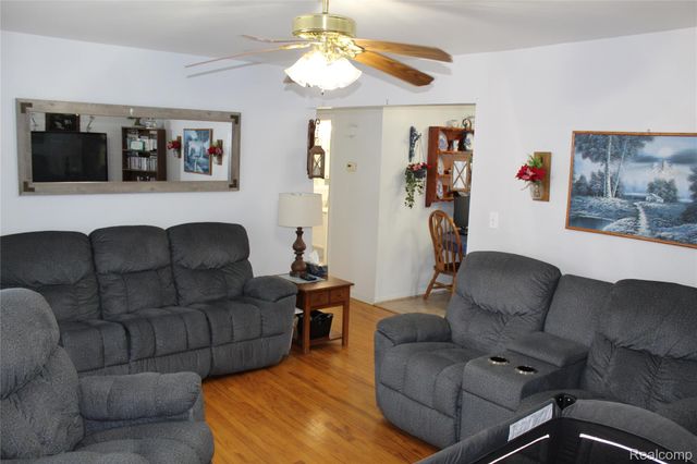 29230 Moulin Avenue, Warren, MI 48088