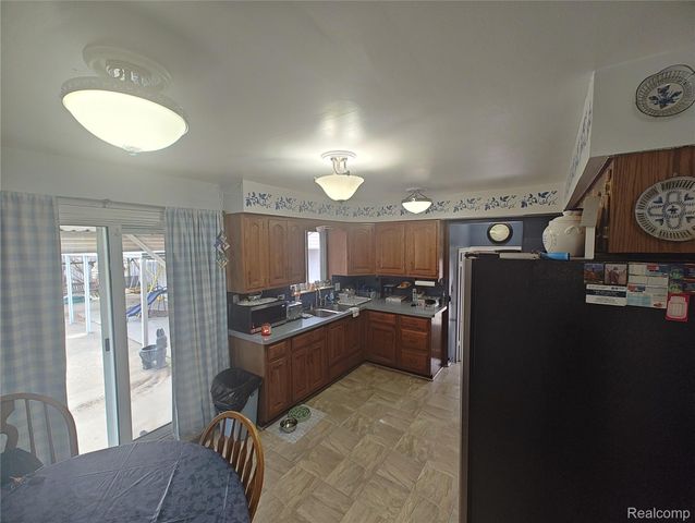 29230 Moulin Avenue, Warren, MI 48088