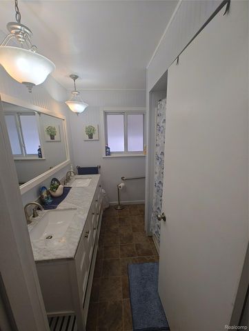 29230 Moulin Avenue, Warren, MI 48088