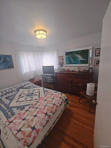 29230 Moulin Avenue, Warren, MI 48088