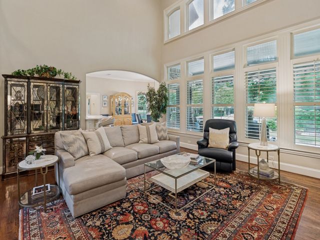 6 Bluebonnet Trail, Greenville, TX 75402
