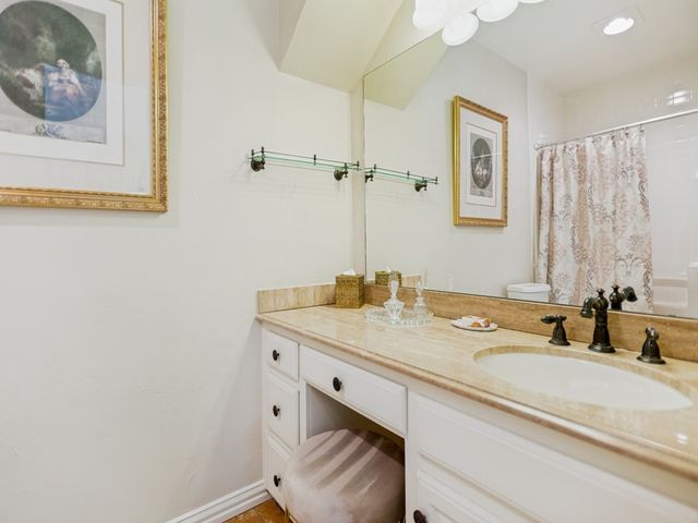 6 Bluebonnet Trail, Greenville, TX 75402